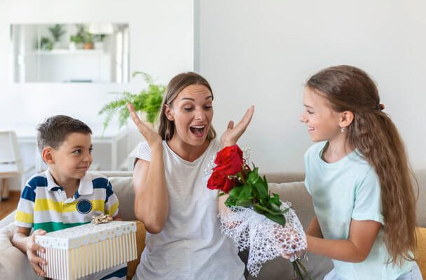 Hogyan ünnepeljük meg az anyák napját a családban? Tippek és ötletek