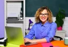 Pedagógusok a közösségi médiában: Hogyan kommunikálnak a tanárok a diákokkal?