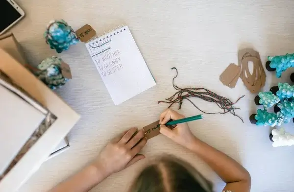 Karácsonyi DIY ajándékok: személyes és olcsó meglepetések