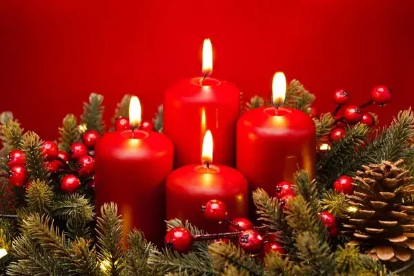 Hogyan készíts adventi koszorút lépésről lépésre?