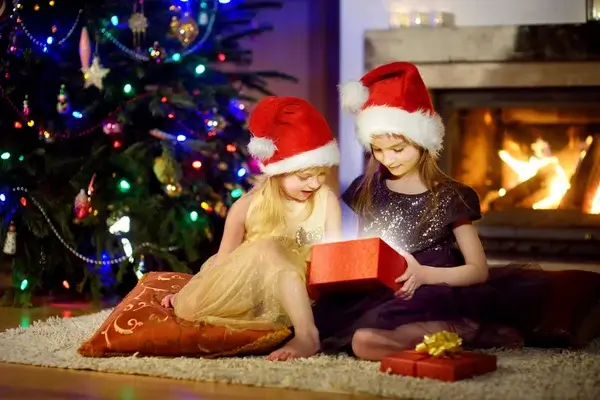 Mikulás és a gyerekek legkedveltebb karácsonyi ajándékai 2025-ben