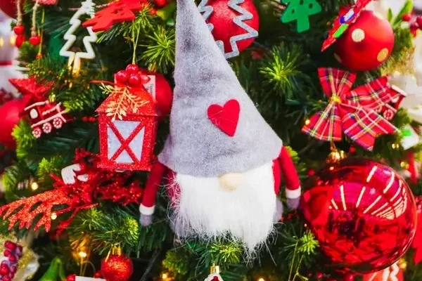 Mikulás és a manók titkos élete: Képzelet vagy valóság?