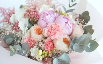 10 csodás nőnapi virágcsokor modern stílusban